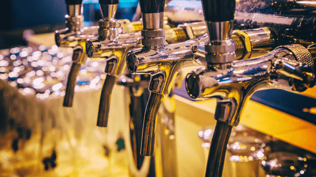 Tireuses à bière professionnelles : guide complet pour équiper votre bar, restaurant ou événement